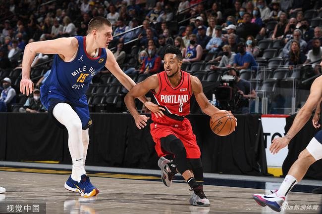 而戚薇也不 而戚薇也不