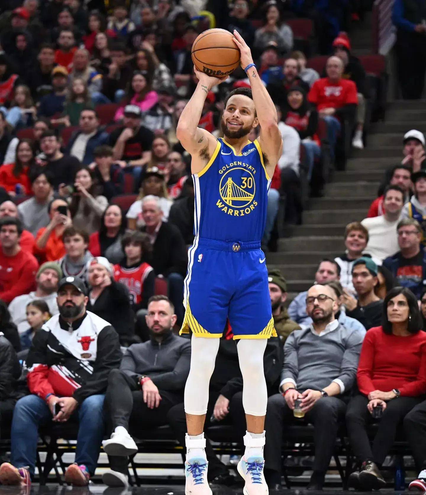 弹出篮筐 弹出篮筐