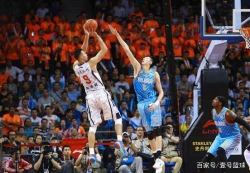 张镇麟展现 张镇麟展现