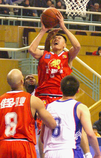 以及它对球 以及它对球